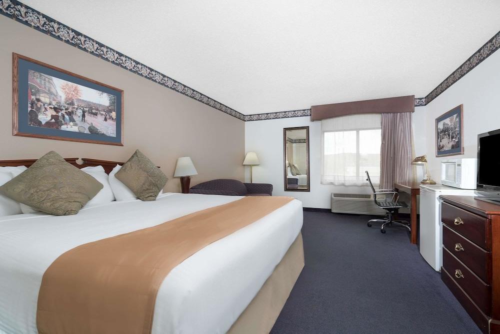 Baymont By Wyndham La Crosse/Onalaska Extérieur photo