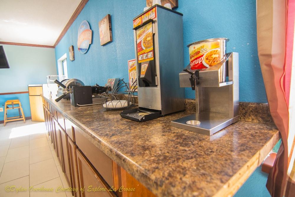 Baymont By Wyndham La Crosse/Onalaska Extérieur photo