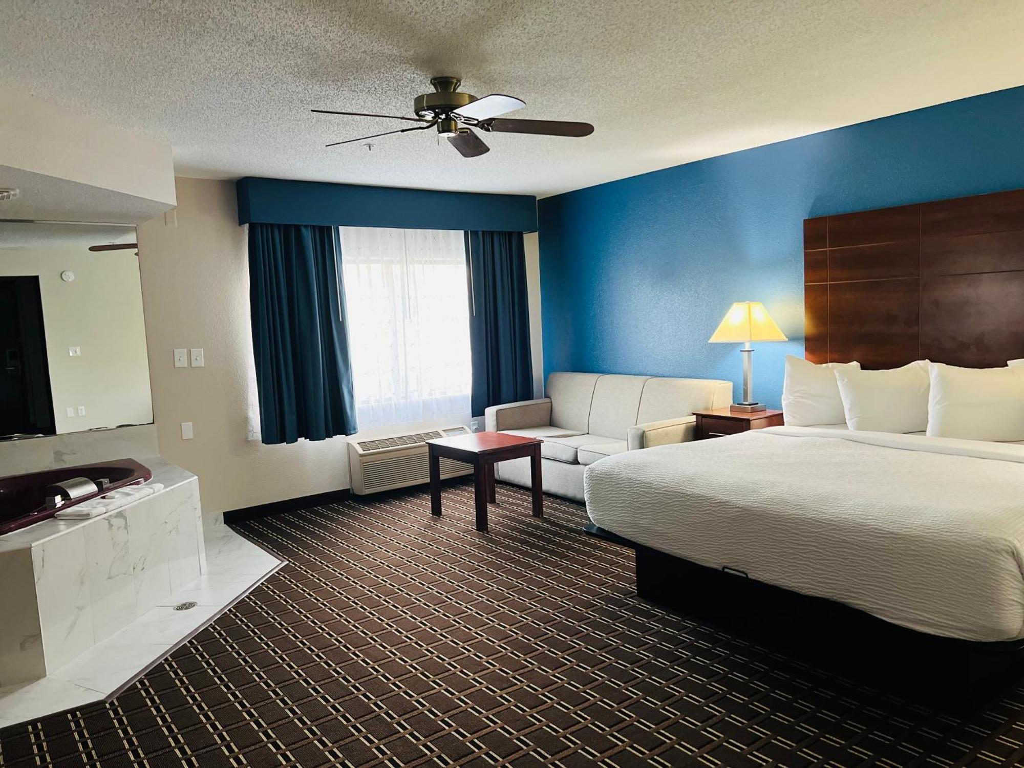 Baymont By Wyndham La Crosse/Onalaska Extérieur photo